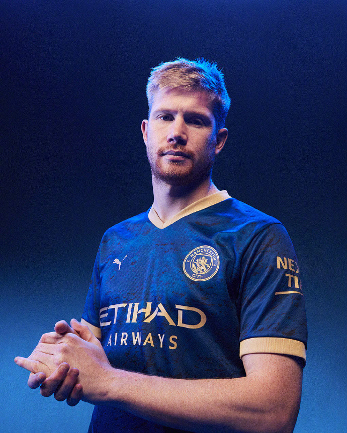 国脚连续两场关键进球