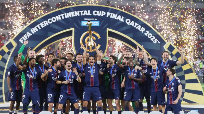 1米83的艾弗森比很多普通人矮 凭啥当状元？5张照片给你答案