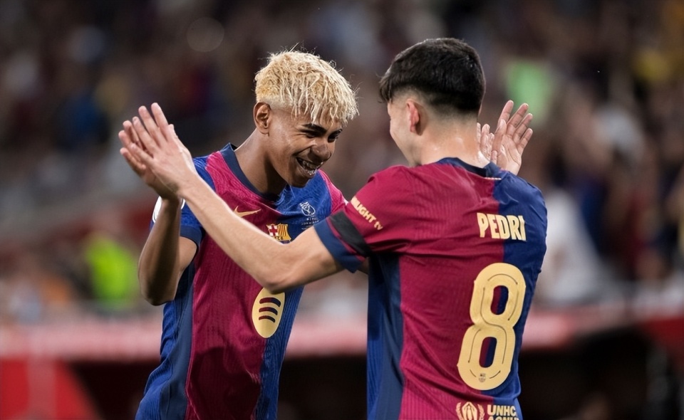 足球国足U21集训营启动，未来之星云集