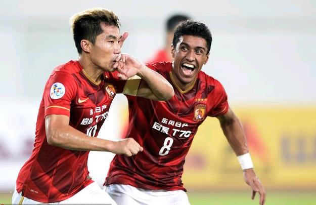 孔萨：凯恩给球队设立标准，那自然而然会激励我们