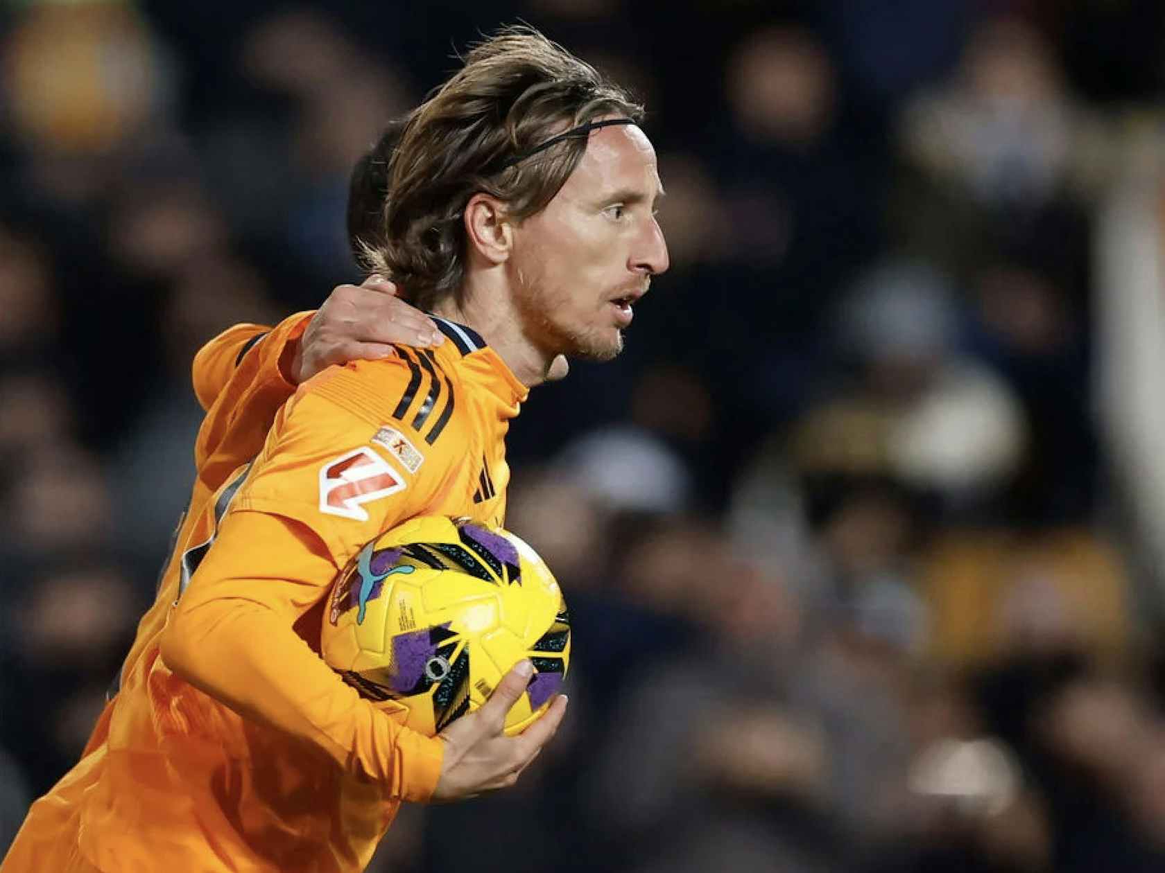 穆帅评价本菲卡13场不败，认为网坛3巨头之一本可以踢足球