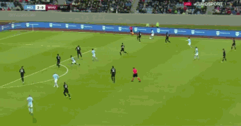 梅西不是不防守，而是将更多的精力都投入到进攻中去了！