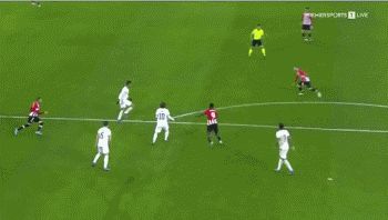 记者：利雅得新月希望签下萨拉赫，美职联的圣地亚哥也有意